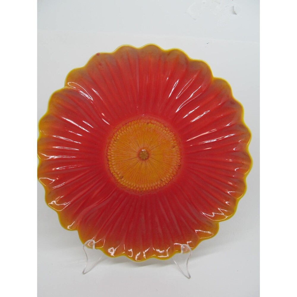Unbranded 11" Scalloped Edge Red Orange Yellow Poppy Flower Plate VGC